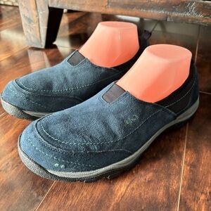 NWOT Women’s Ryka Canyon Navy Blue Slip-On Shoes Loafers Size 10